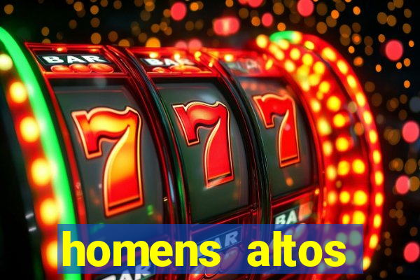 homens altos sarados pelados